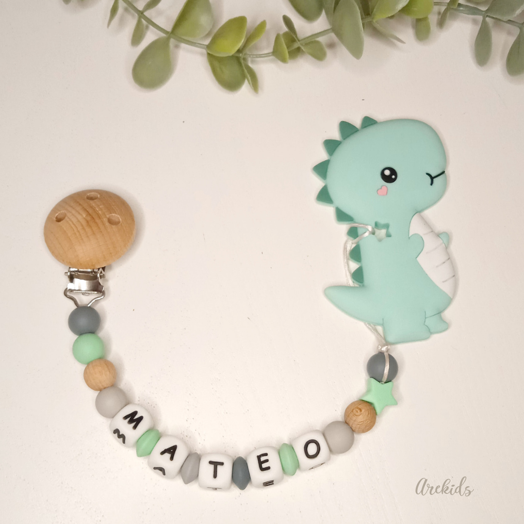 Chupetero con broche liso de madera