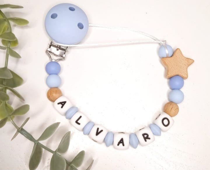 Chupetero con broche de silicona liso