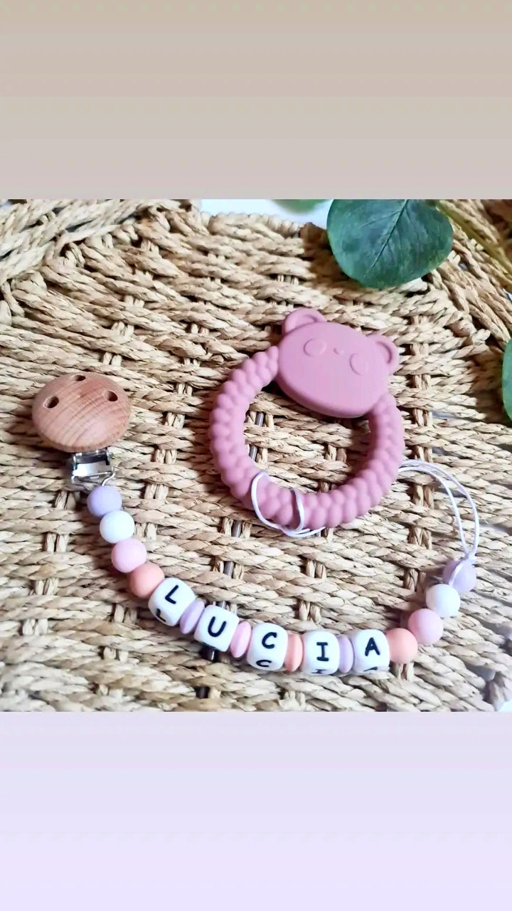 Chupetero con broche liso de madera
